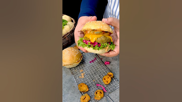 Burger Love at First Bite : Homemade Gourmet Burger 😋 #food #art #cooking #shorts