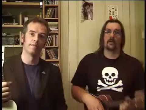 UKULELE - DOWN DOWN - Gus n Fin play the ' Quo on ukulele.