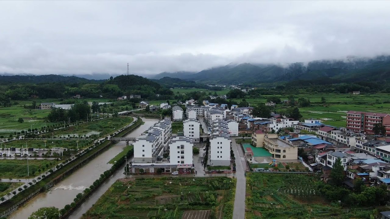 Poverty-alleviation relocation offers new life in east China