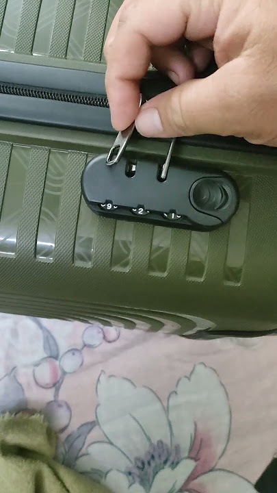 Aristocrat Leisure reviews: Trolley bag lock is not working | PissedConsumer.com