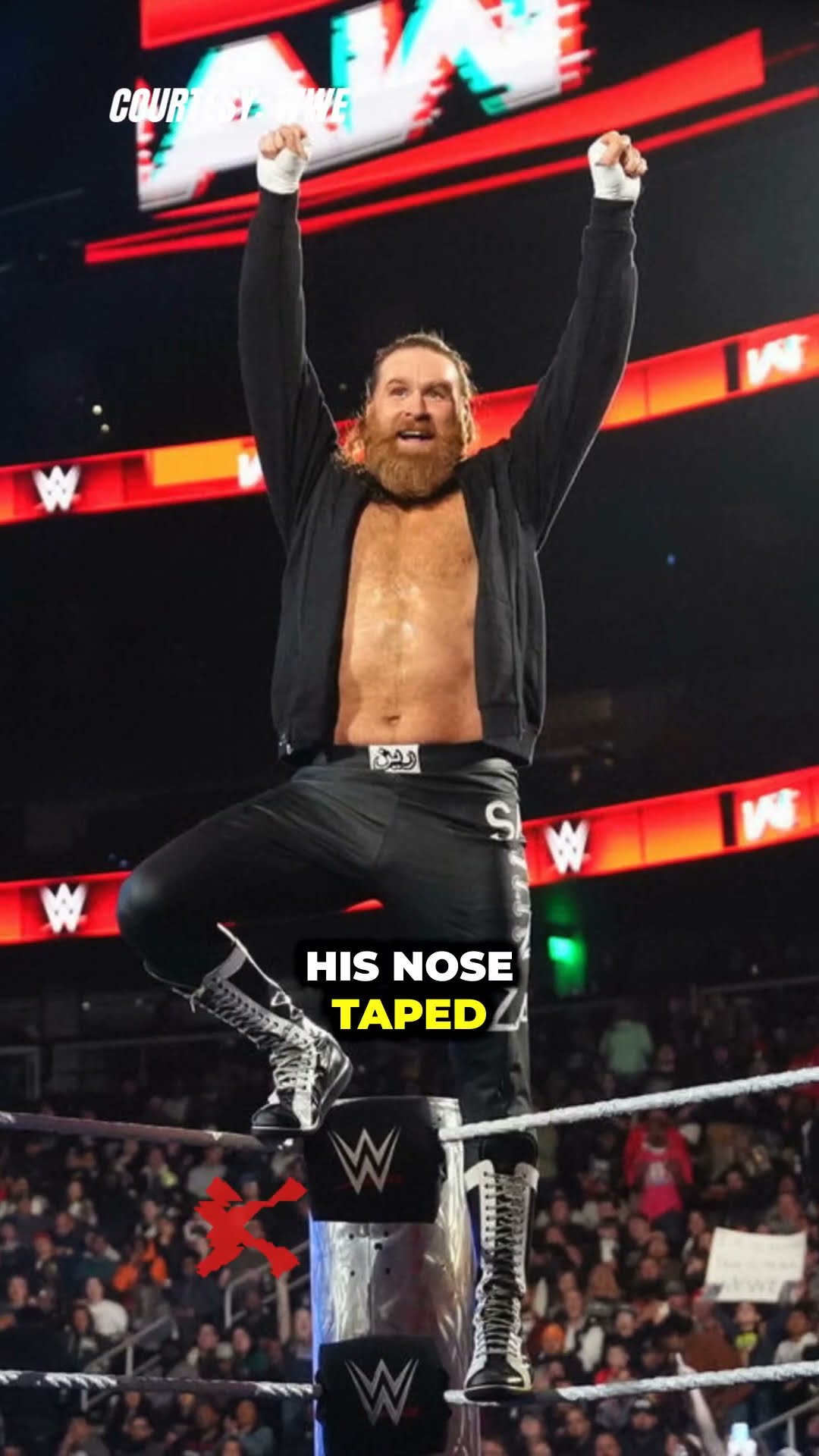 Sami Zayn fights through injury. Will he make the Rumble #SamiZayn #RoyalRumble #WWE #shorts