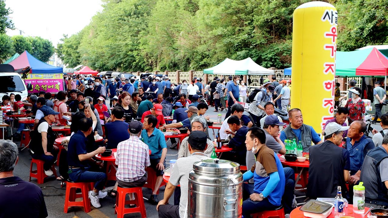 [해장술의 성지2] 새벽 2시부터 난리난 국밥집? 하루 3000그릇씩 팔리는 대구 달성공원 새벽시장 '900번식당' / Ox blood rice soup, K-street food