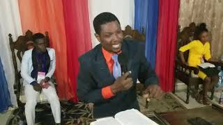 Video thumbnail of "Men mwen men mwen, m vinn ofri ou lavi mwen.avec Évangéliste Rodnas Ermilus"