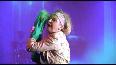 Sucktion directed by Benjamin Prins