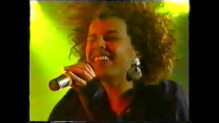 Mamadee ft.Gentleman &amp; The Far East Band  - Lass los (Live&amp;Interview) 2005 | TV Total