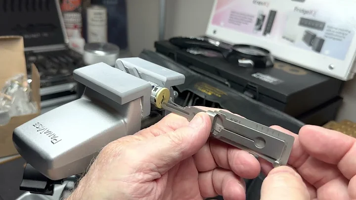 will the KW1-R, lishi 2-in-1 lock pick work for Smart locks