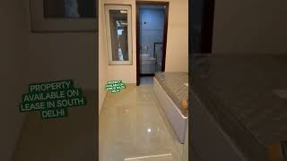 BUILDER FLOOR AVAILABLE ON LEASE