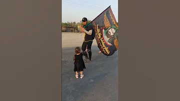 اجمل طفلة خادمة الحسين ع على طريق المشاية 