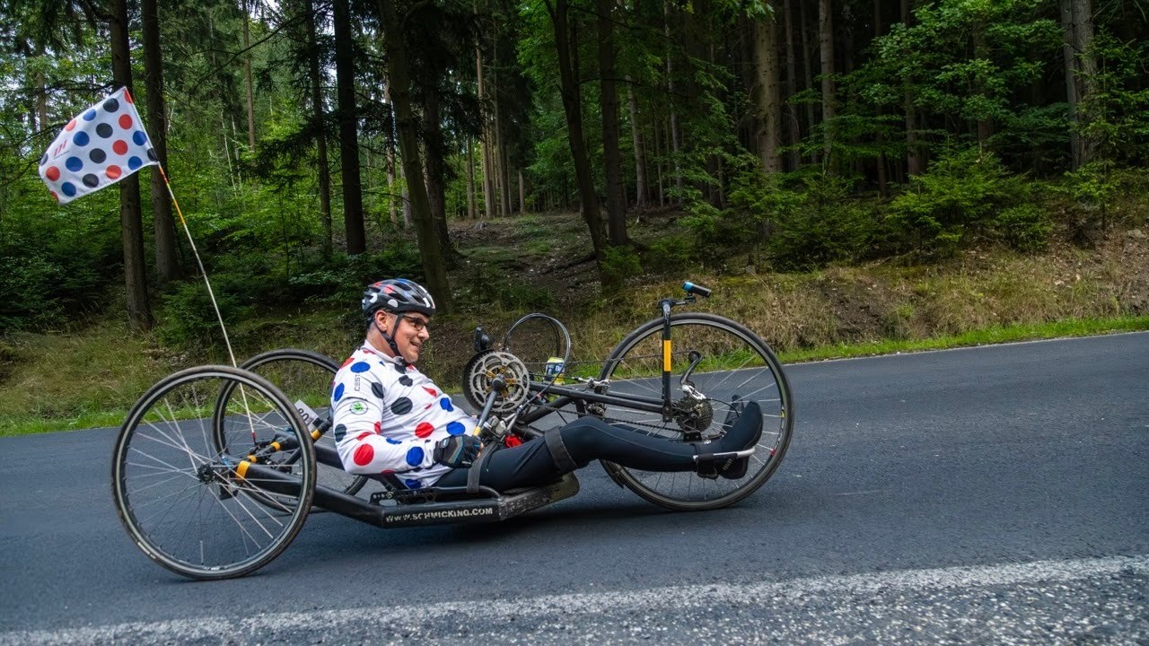 111 hodin napříč Českem