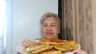 Оладьи ,но по другому. Вкусные ,нежные оладьи.