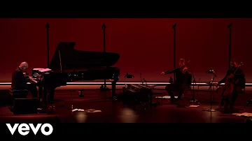 Ludovico Einaudi - Einaudi: Experience (Live From The Steve Jobs Theatre / 2019)