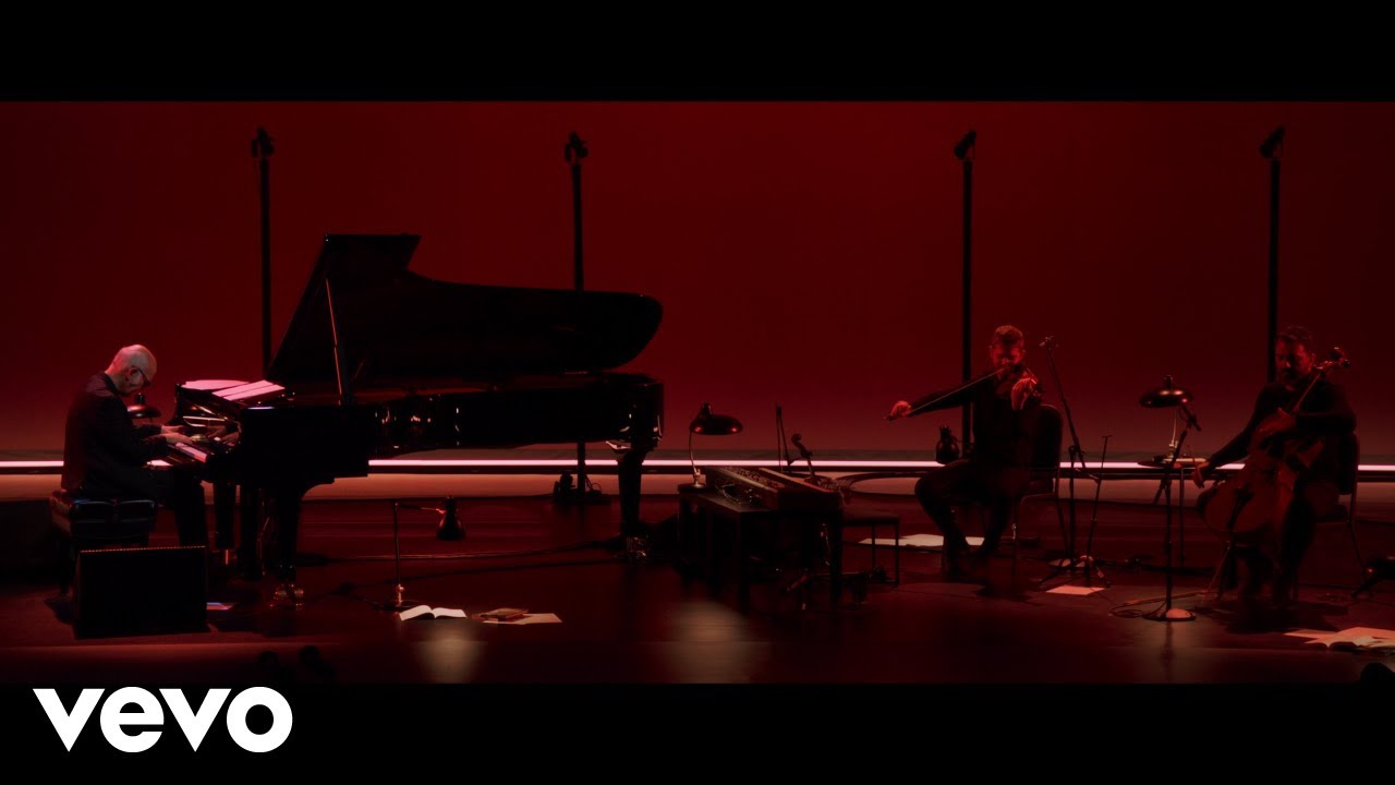 Ludovico Einaudi - Experience (Live From The Steve Jobs Theatre / 2019) Ludovico Einaudi - Experience (Live From The Steve Jobs Theatre / 2019)