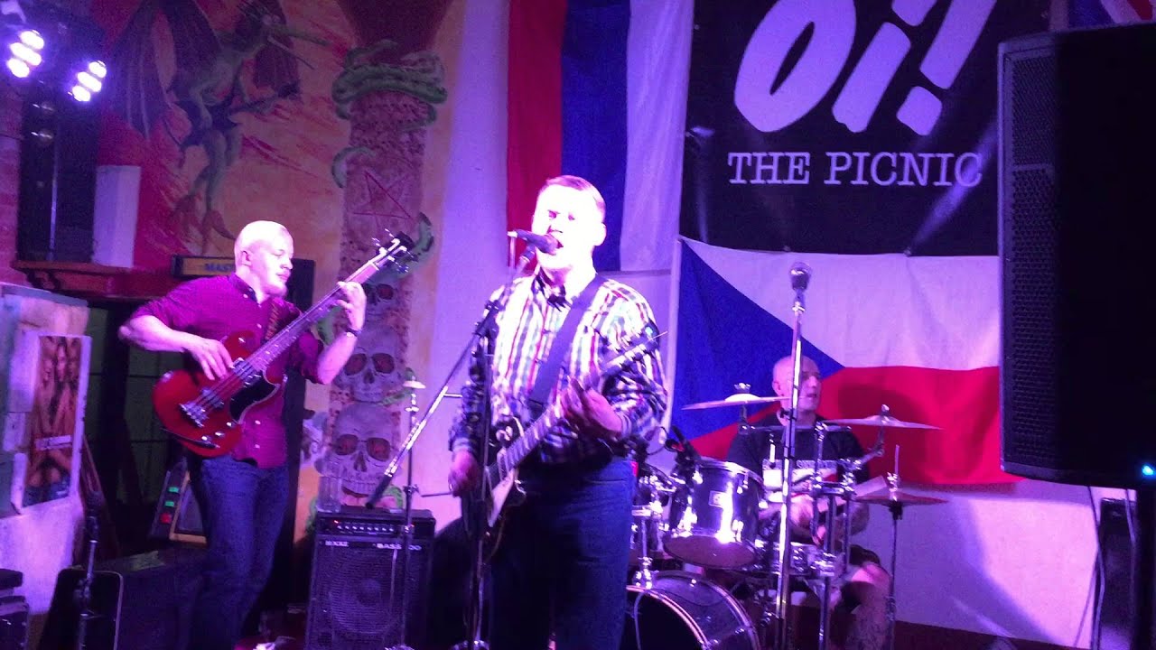 МiзантропЪ - Зубы На Асфальте/Mizantrop - Teeth On The Pavement  (live in Brno, 05.12.2015)