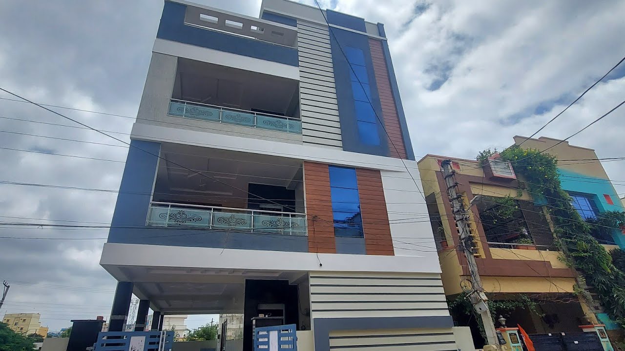 house 🏡 for sale in alwal bollarum West facing g+2 with lift 165