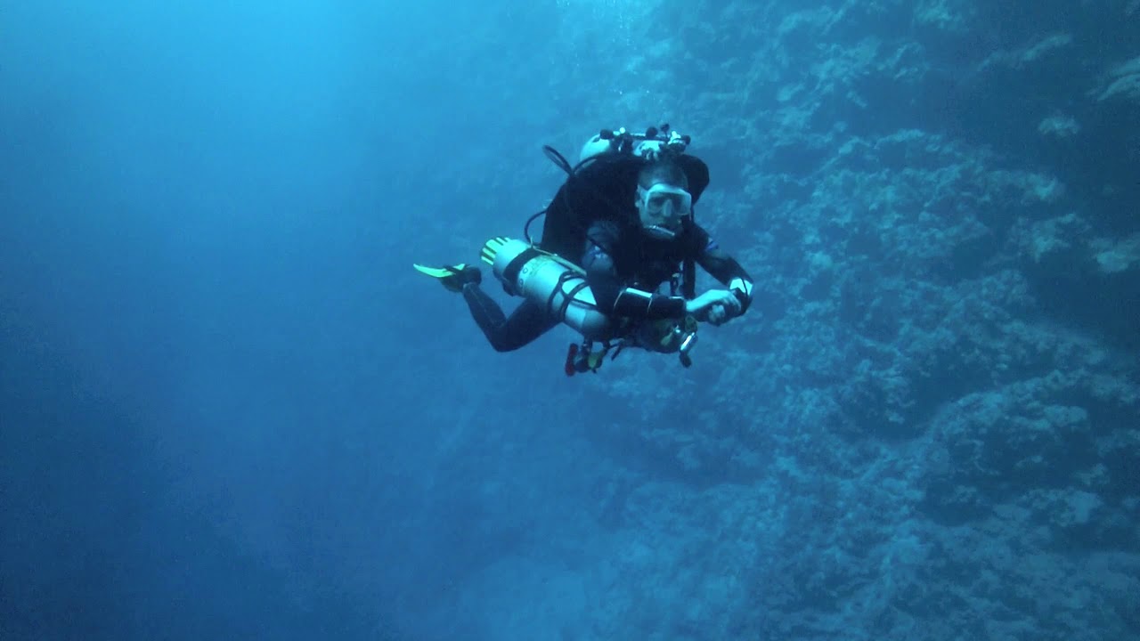 Diving the Arch, Blue Hole, Dahab
