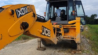 JCB Earth Movers - Feeling Grease in JCB Machine - JCB 3dx eco Backhoe Loader