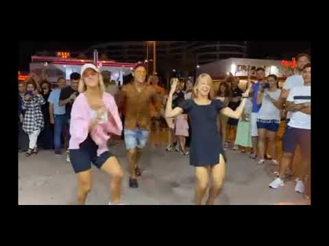 رقص باىع الايس كريم على اغنية انت قلبي قلبي التركية