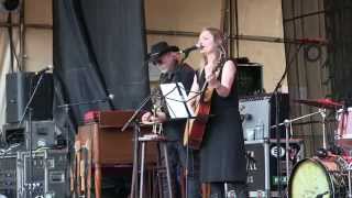 Dusty Boxcar Wall - Eilen Jewell at Strawberry 2015 chords