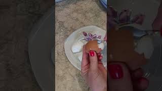 Быстро и легко почистить свежее варёное яйцо 🥚 👍