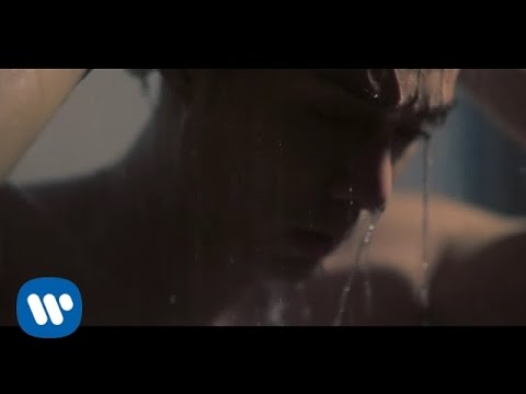 周柏豪 Pakho Chau - 磨牙 Molar (Official Music Video)