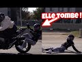 La passagre du motard tombe de la moto   crash compilations 2023