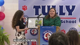 JCPS kicks off Agriculture Education Week at Tully Elementary screenshot 3