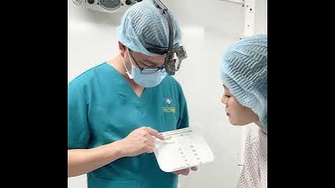 ASMR bóc tem túi ngực trước ca phẫu thuật