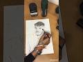 رسامة بس ما بتعرف ترسم غير العيوب 
