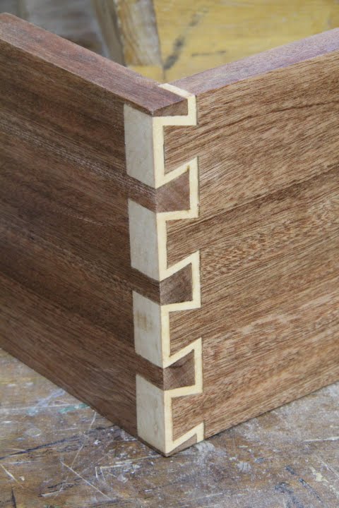 How to make Inlay Dovetails | Doovi