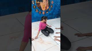 Thumbnail for Tricky Video Me Kitni Rangoli Hai?🤯#shorts #3drangoliqueen #3dartwork #artistshikhasharma #3drangoli