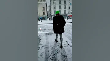 نتينا حياتي انا مليت نبقى عيش بو حدي 