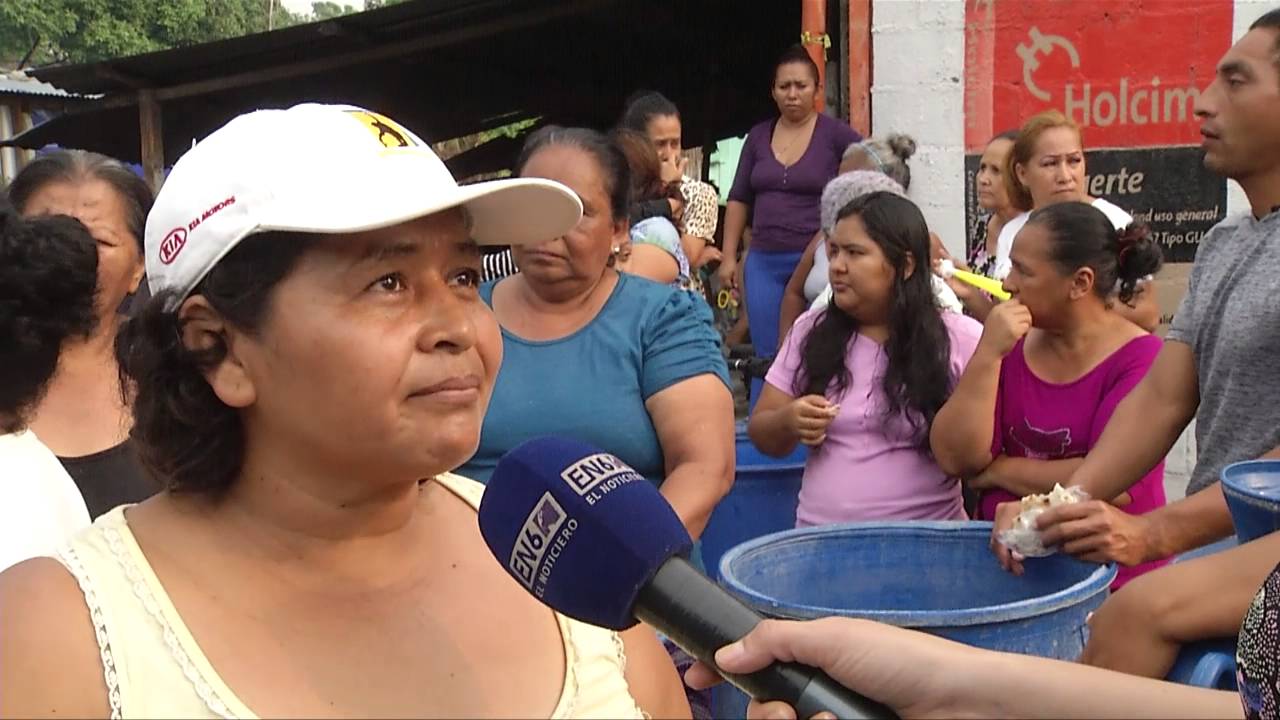 Comunidad protesta por falta de agua y cierran calle @kmazariegoTCS ...