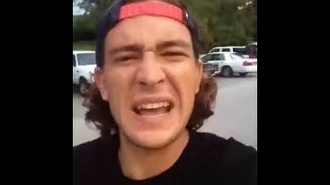 Bule amerika pake bahasa/logat papua