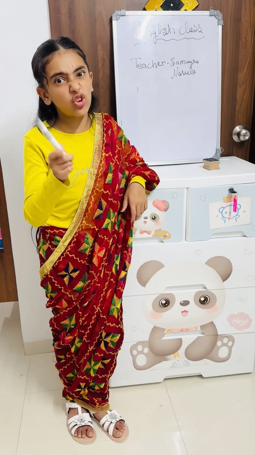 Samayra madam ka khauf??? #samayranarula #shorts #youtubeshorts #funnyvideo #comedyvideo