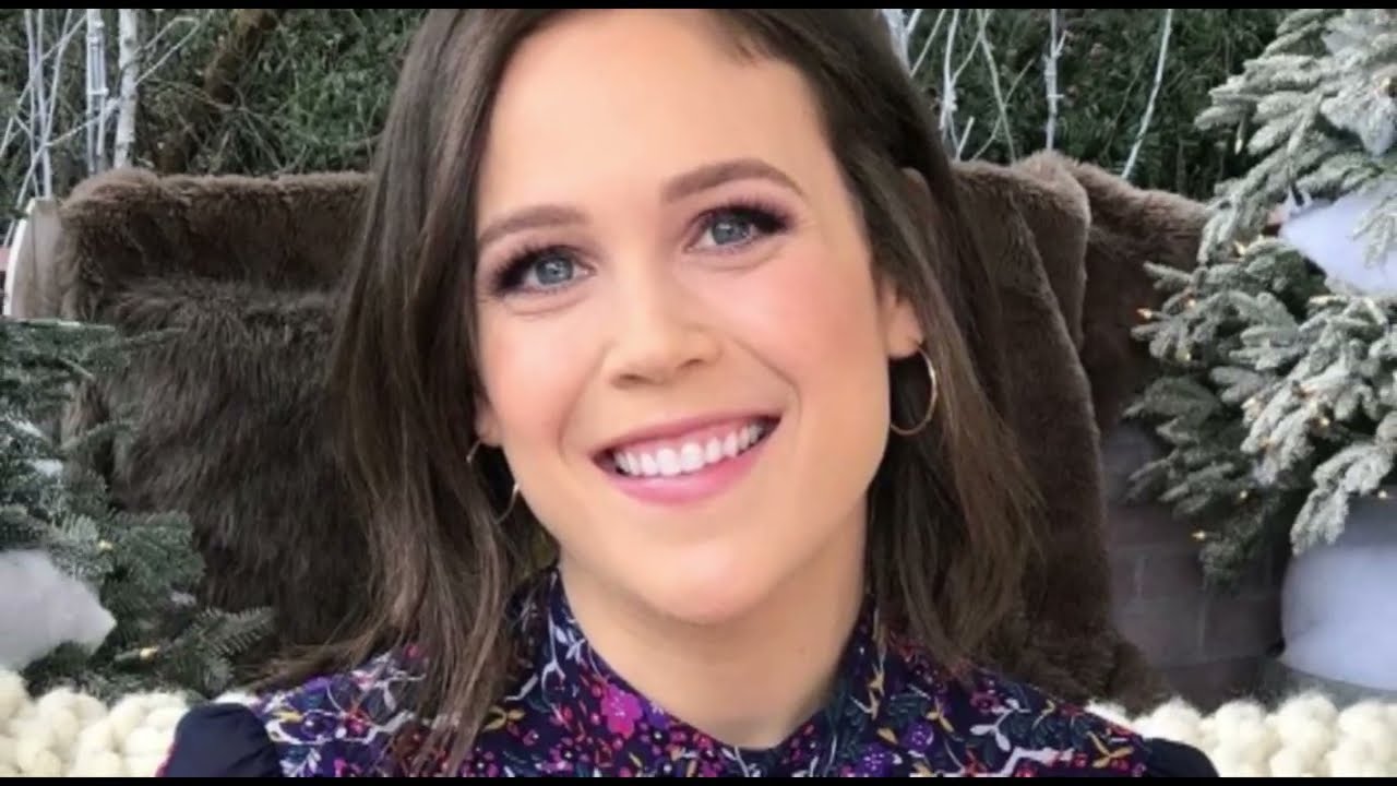 Spoiler Alert- Erin Krakow On Elizabeth and Lucas and Season 9