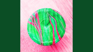 Sprightly Backdrops for Cool Celebration