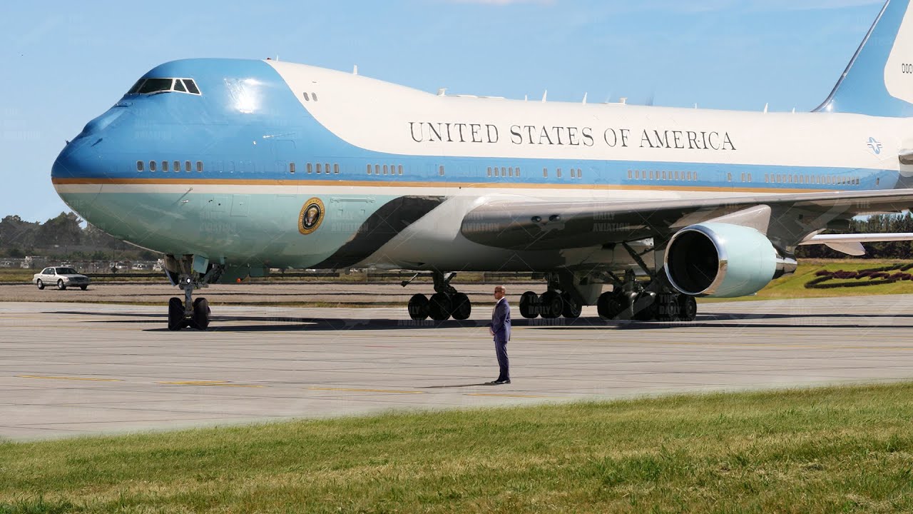 US Gigantic Air Force One Aircraft Arrives With US President Onboard