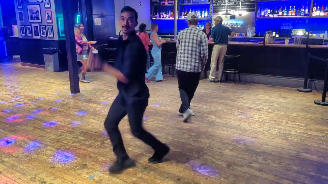 Boomerang line dance @ Hopmonk Tavern Novato; 25 September 2025