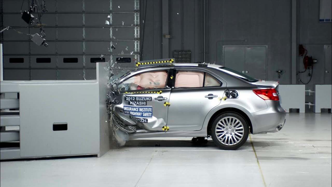 Overlap Test 2012 Suzuki Kizashi small overlap test - YouTube