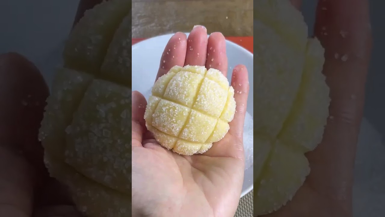 Melon pan bunny 🐰🐰🐰 . Have you tried yet, it’s quite similar to Hong Kong bolo bao but crunchier