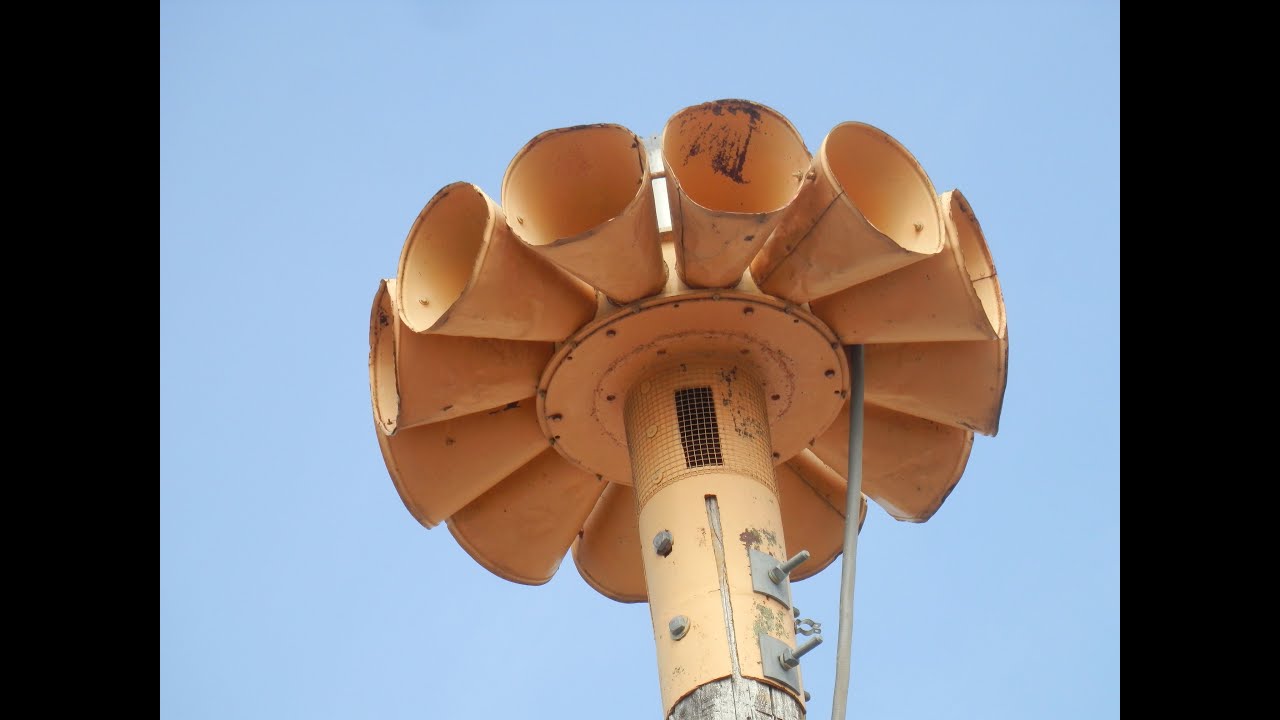 Swea City Iowa Federal Signal STH10 weekly siren test YouTube
