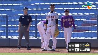 20140410-1 甲組春季聯賽 維輪實業vs康寧大學 3上 陳麒源的左半邊安打 讓維輪又看見得分希望