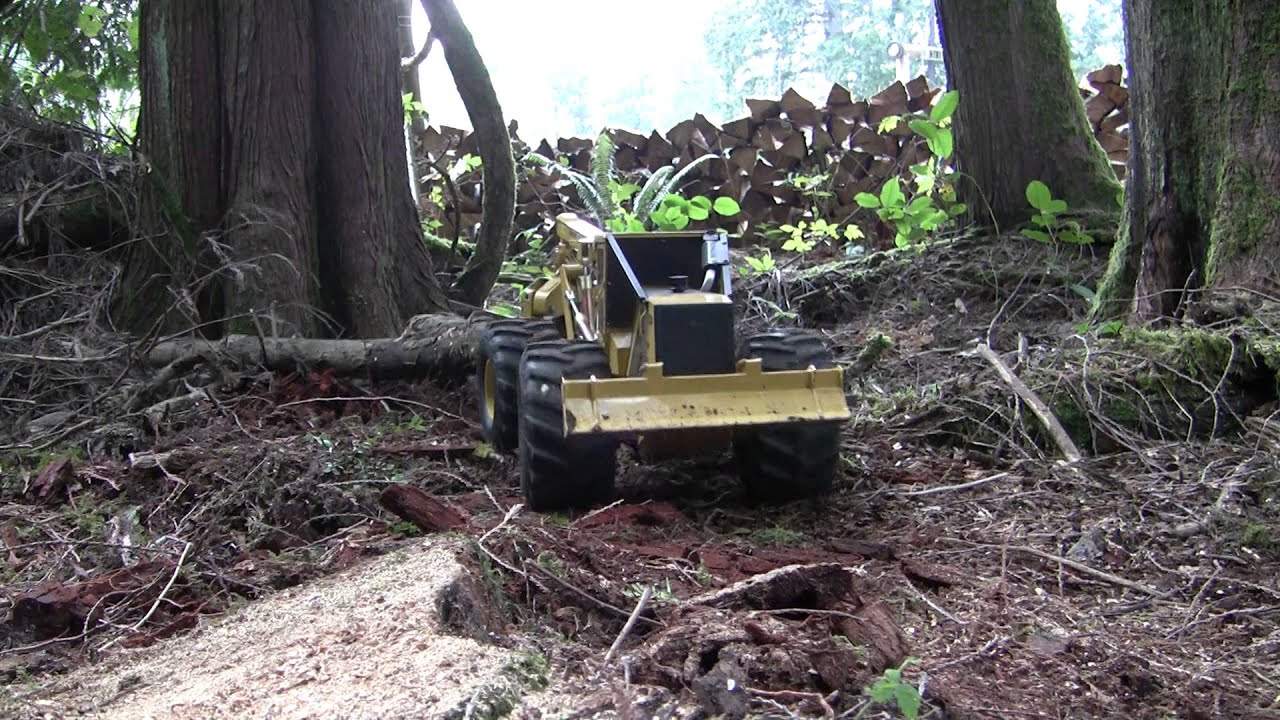 Clearing land with  the Tigercat Skidder