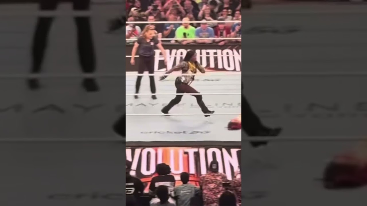 Naomi Cashes In Her Money In The Bank Contract At WWE Evolution To Win The Championship