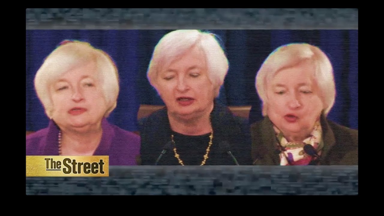 Business News Highlights for 2015, According to TheStreet