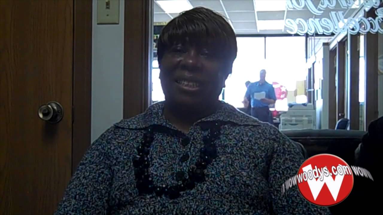 Shirley from Omaha, NE shares her 2007 Lincoln Towncar car buying story