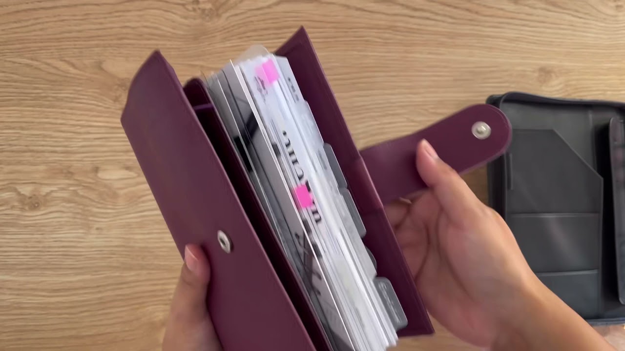 Unbox a Gillio with me and sneaks of my 2022 planners