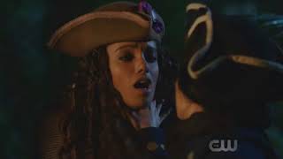 DCs Legends of Tomorrow S03E12 - Blackbeard vs Sara & Ava