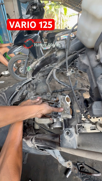 Merakit mesin vario 125