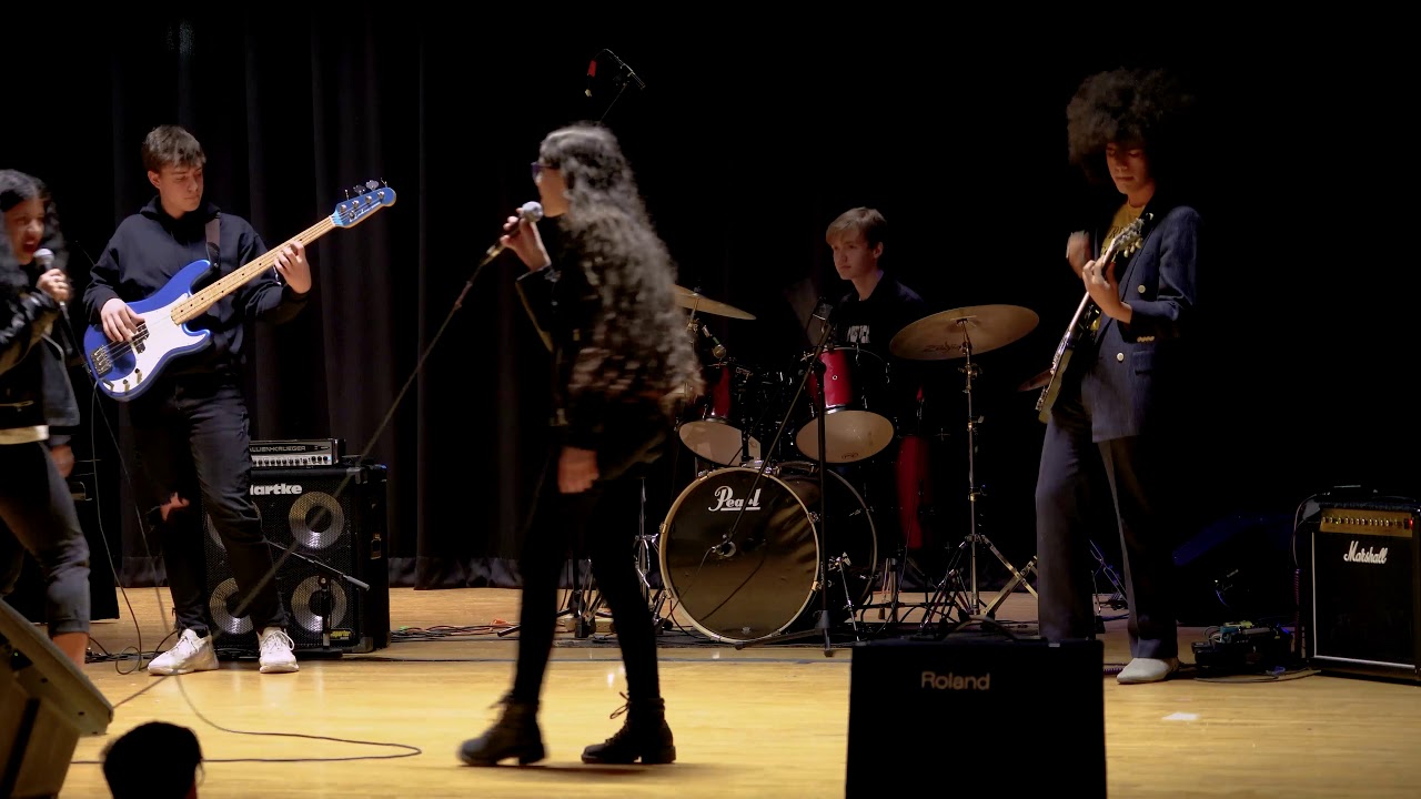 SMS Cover Me November - Livin' on a Prayer